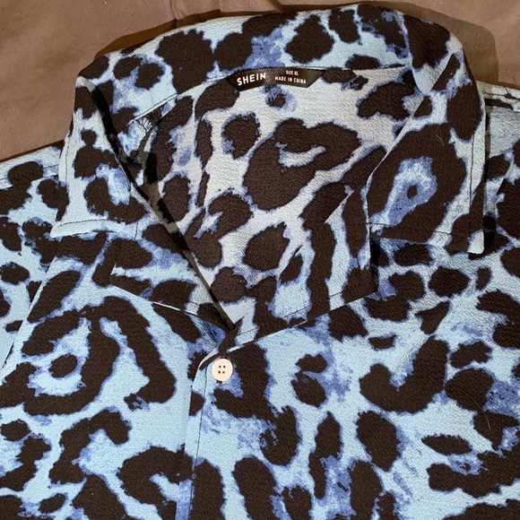 MENS SHEIN GOING OUT SHIRT ( LIKE NEW) - Picture 3 of 6